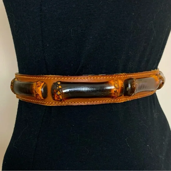 VINTAGE Women\'s GUCCI Brown LEATHER & BAMBOO Designer WAIST BELT Italy Authentic Gucci Bamboo Belt - 4 For Sale on 1stDibs | gucci bamboo  main image 4
